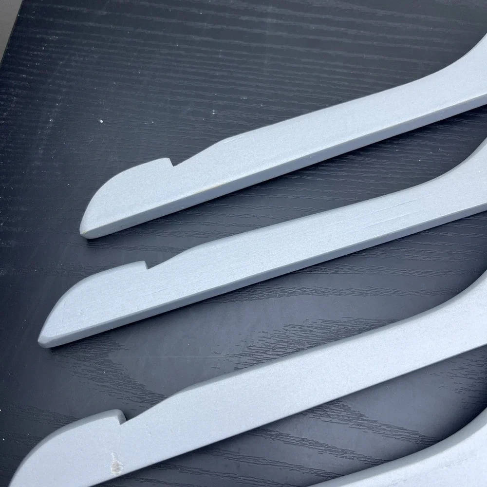 Columbia Sportswear Company Wooden Clothes Hangers Gray Set‎ of 5